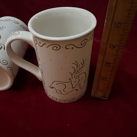 THINK GIFTS!! 2 - KIC Terri Fosson 10oz. Christmas Mug. Gold and Silver Reindeer - Picture 7 of 8
